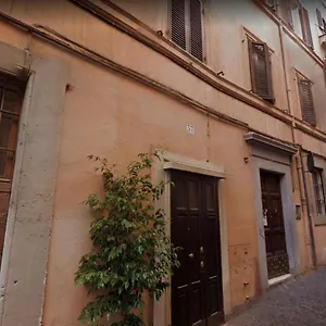https://entire-building-with-4-apartments-near-the-colosseum.it-romehotels.com