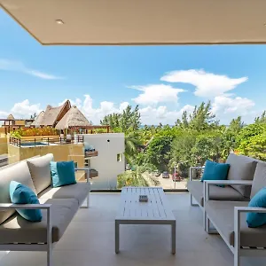 https://casa-ceiba-at-miranda.quintano-roohotels.com